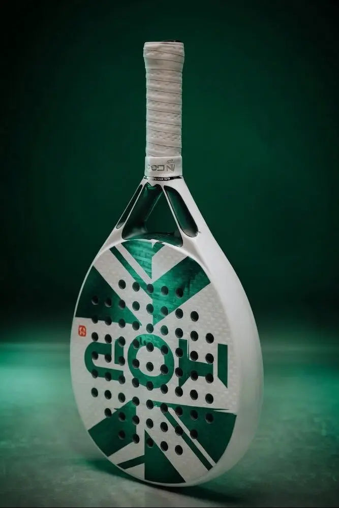 Comment sont fabriquées les raquettes de padel ? Le cas de la HOP. Origin Series 1