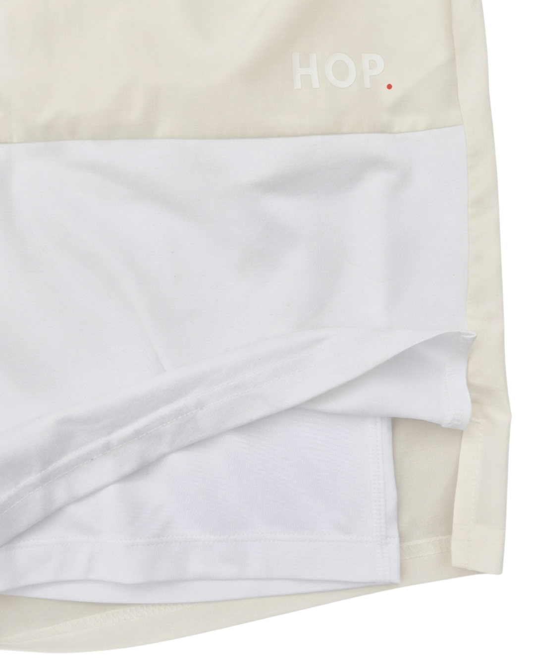 Short Padel Cloud - léger - microfibre absorbante - poches porte-balles - cuissard de compression HOP.